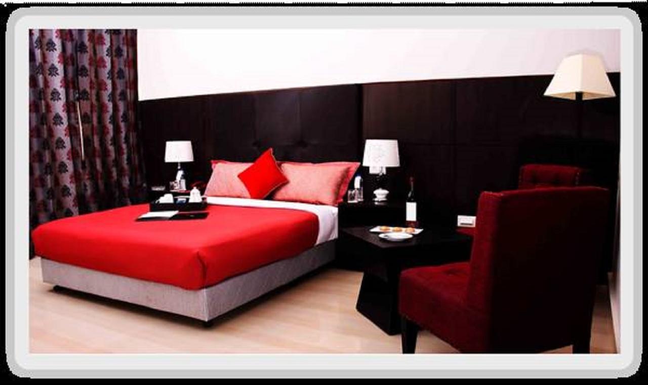 De Oriental Grand Hotel Kohima Стая снимка