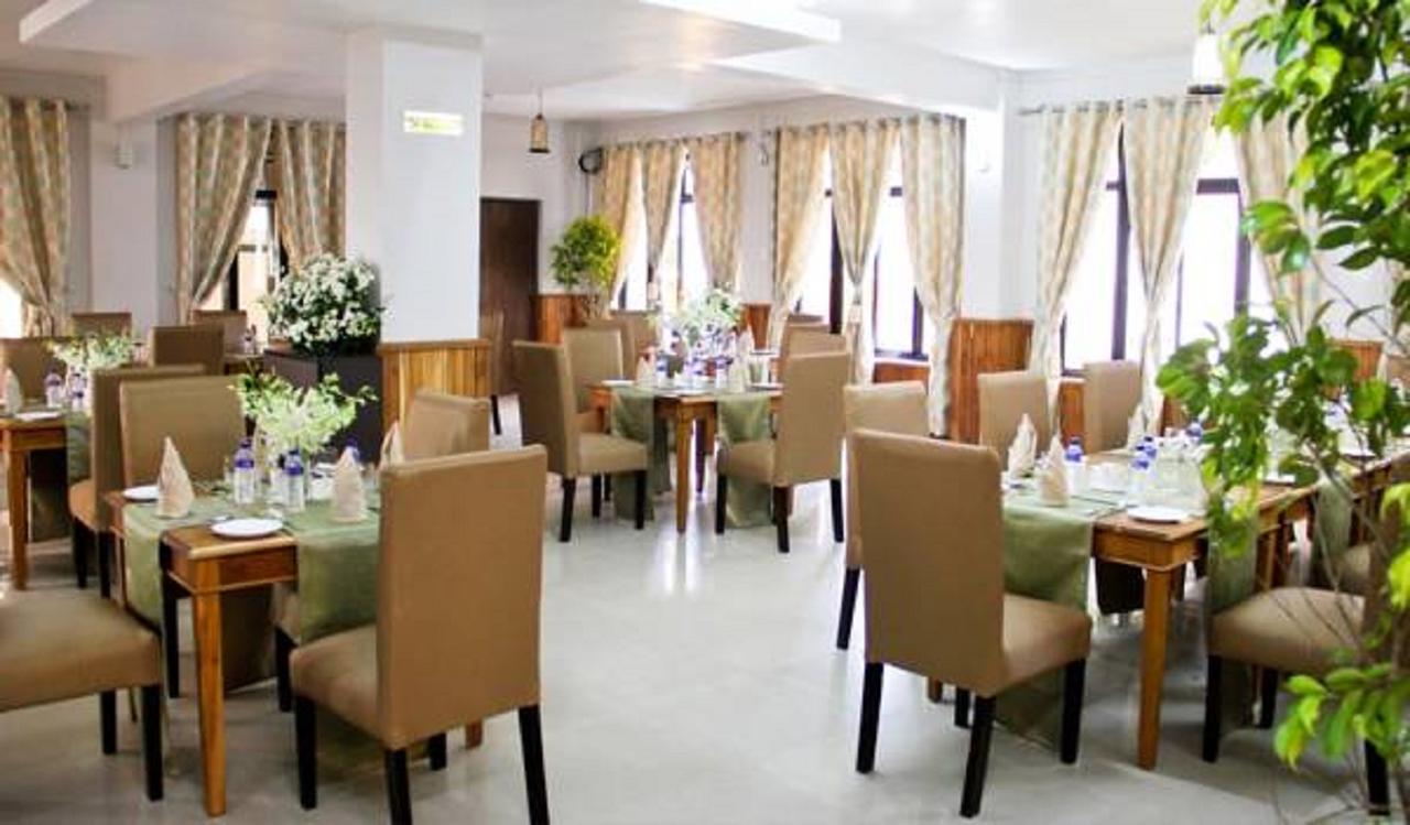 De Oriental Grand Hotel Kohima Екстериор снимка